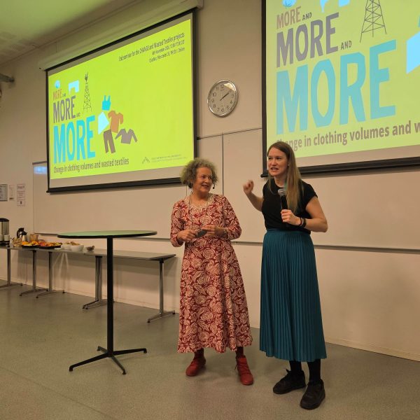 Ingun and Lisbeth on stage.